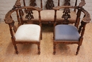 Renaissance style Parlor set in Walnut, italie 19th century