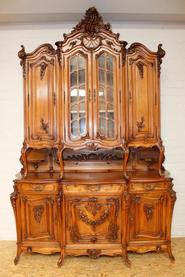 Walnut bombay Louis XV cabinet