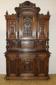 Walnut 6 door Henri II cabinet 19th century