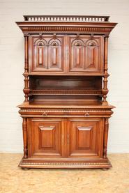 Good quality walnut Henri II cabinet 19th century