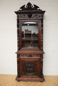 Narrow oak hunt cabinet 19th century