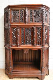 Oak gothic credenza 19th century