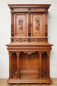 Walnut renaissance credenza 19th century