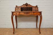 Walnut little Louis XV lady's desk 19th century