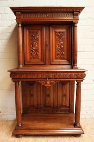 Walnut Renaissance credenza 19th century