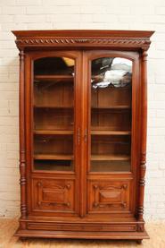 Walnut Henri II bookcase 19th c.