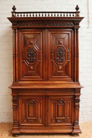 Walnut Henri II cabinet / secretary 19th century