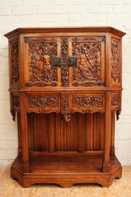 Walnut  renaissance/gothic credenza signed by BELANGER PARIS 19th century