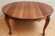 Walnut Louis XV table 19th C.