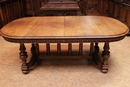 Henri II style Table in Walnut, France 19th century