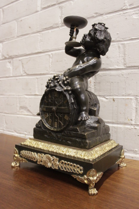 Clock in bronze
