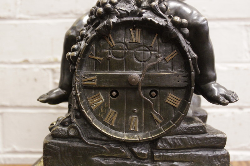 Clock in bronze