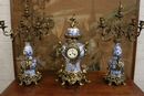 style Clock set in Porecelain and bronze, Belgium 19th century