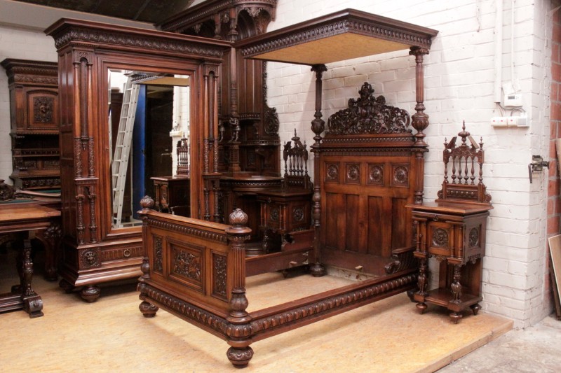 Exceptional 4 pc. renaissance bedroom in walnut