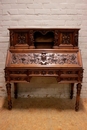 Renaissance style Desk in Walnut, France 19th century