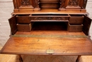 Renaissance style Desk in Walnut, France 19th century