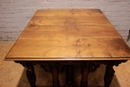 Renaissance style Table in Walnut, France 19th century