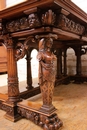 Renaissance style Table in Walnut, France 19th century