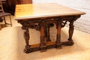 Renaissance style Table in Walnut, France 19th century