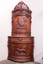 Hunt style Corner cabinet in Oak, France 19th century