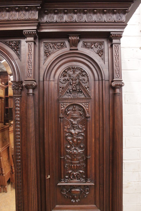 EXCEPTIONAL MONUMENTAL WALNUT RENAISSANCE BEDROOM