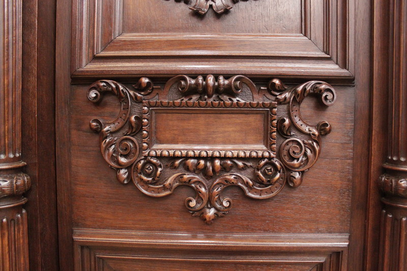 EXCEPTIONAL MONUMENTAL WALNUT RENAISSANCE BEDROOM