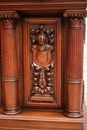 Renaissance style Dinning set in Walnut, France 19th century