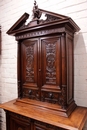 Renaissance style Cabinet in Walnut, France 19th century