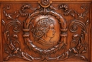 Renaissance style Cabinet in Walnut, France 19th century