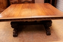 Renaissance style Table and chairs in Walnut, France 19th century