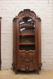 Exceptional walnut bombe display cabinet Louis XV/Art nouveau