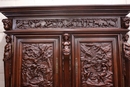 Renaissance style Cabinet in Walnut, France 19th century