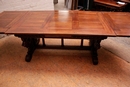 Renaissance style Table in Walnut, France 19th century