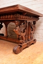 Renaissance style Table in Walnut, France 19th century