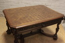 Renaissance style Table in Walnut, Belgium 1900