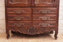 Louis XV style Display cabinet in Walnut, France 1900