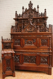 Gothic 3 Pc walnut monumental Gothic bedroom