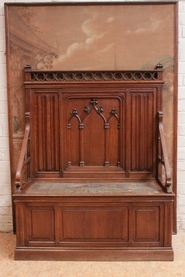 Gothic Hall bench in oak