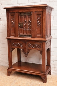 Gothic style credenza in oak