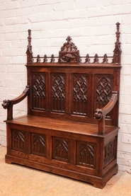 Gothic style hall bench in oak