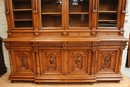 Henri II style 8 doors bookcase in Walnut, France 19th century