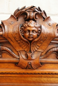 Henri II Cherub bed