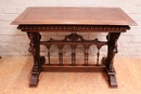 Renaissance style Desk table in Walnut, France 19th century