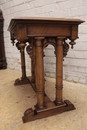 Renaissance style Desk table in Walnut, France 19th century