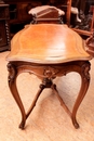 Louis XV style Center table in Walnut, France 19th century