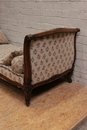 Louis XV style Day bed in Walnut, France 1900