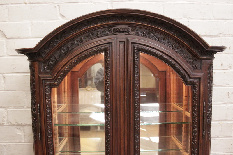 Louis XV display cabinet in walnut