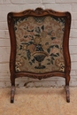 Louis XV style Fire screen in Walnut, France 19th century