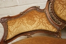 Louis XV style Little sofa in Walnut, France 19th century