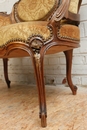 Louis XV style Little sofa in Walnut, France 19th century